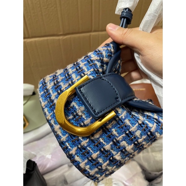 Túi cnk móng ngựa