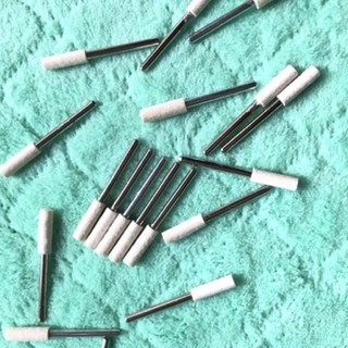 Trụ nỉ đánh bóng 4mm cán 3mm
