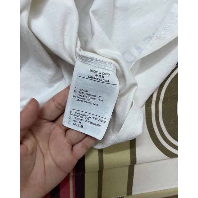 Áo croptop nike auth