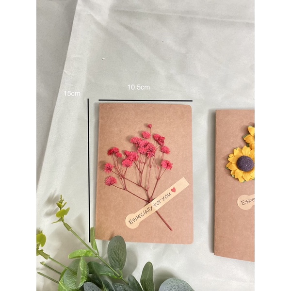 Thiệp giấy vintage trang trí hoa khô thủ công kt 10.5*15cm