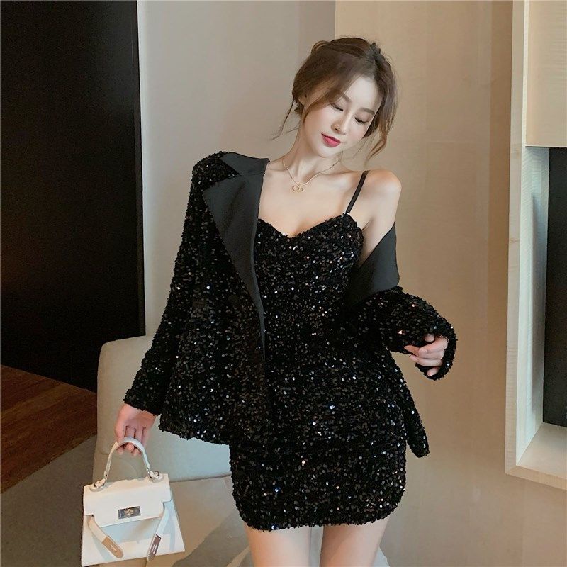 Áo Khoác Đính Kim Sa Dáng Dài Vừa Vặn Phong Cách Công Nghiệp Mới Cho Nữ