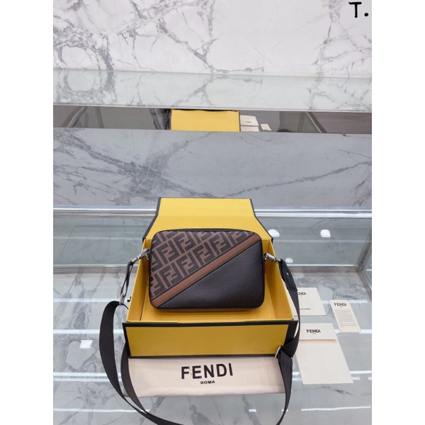 Túi đeo chéo nam 4 màu họa tiết sz23x15cm bản chuẩn đẹp nét căng fullbox