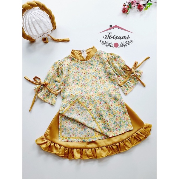 Set áo dài cách tân hoa nhí vàng cao cấp - Tocxumi