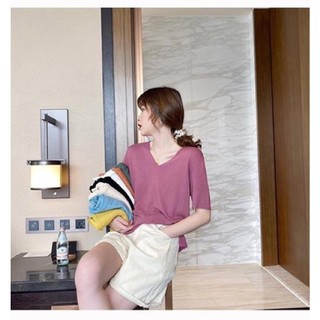 Áo thun cổ tim dáng suông basic