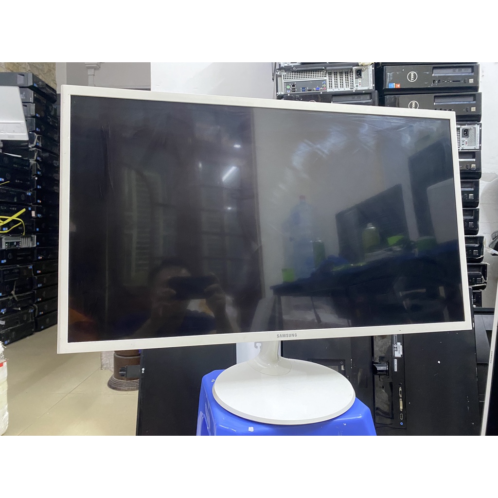 Màn hình 32 inch Samsung 32F351 Phẳng Led đẹp như mới giá rẻ