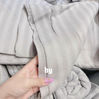 Chăn IKEA kẻ sọc