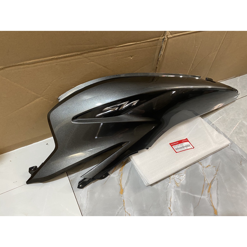 Bộ ốp sườn trái - ốp thân HONDA SH 125 năm 2020-2021-2022 màu Xám. *NHC26* 83600K0RV00ZA