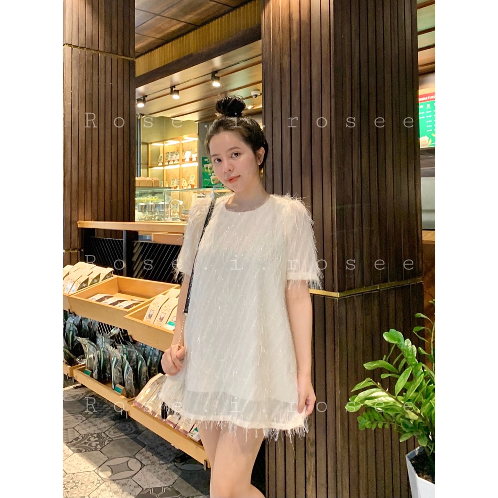 Đầm kem lông lấp lánh có tay