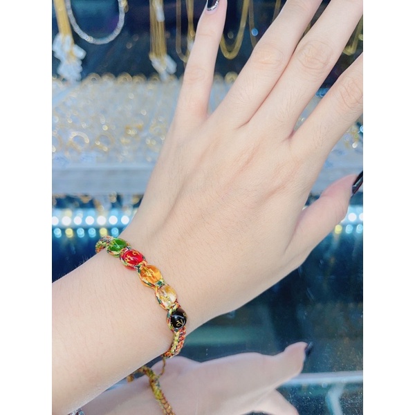 Vòng ngũ sắc - Thái Lan