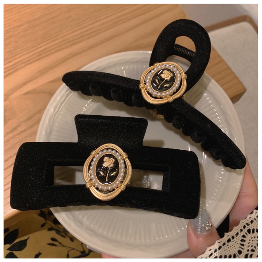 Kẹp Tóc Hình Hoa Đính Ngọc Trai Màu Đen Phong Cách Hàn Quốc Cổ Điển Thời Trang Cho Nữ