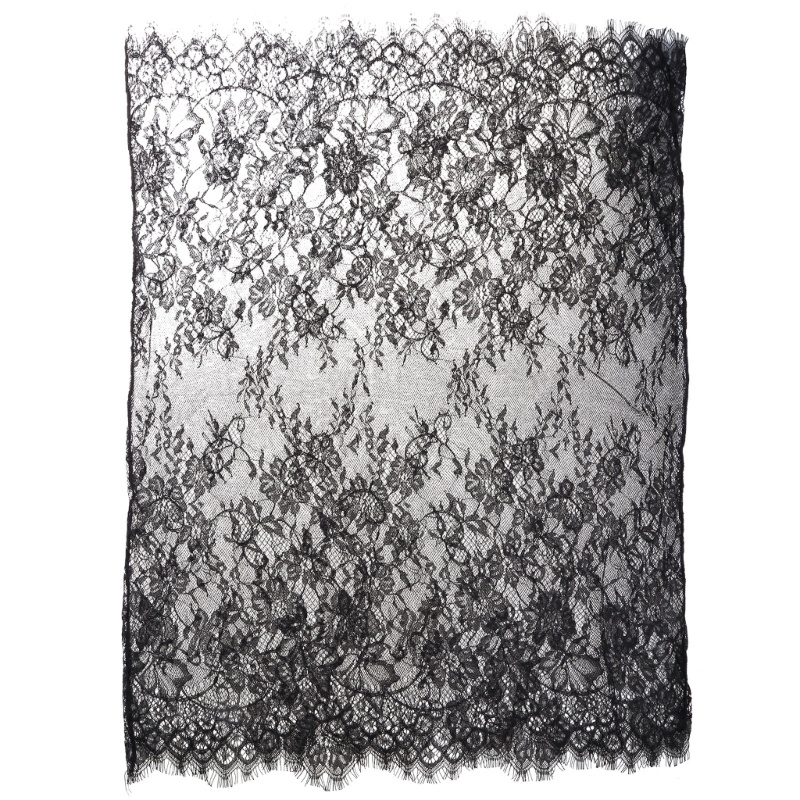 Khăn Choàng Cổ Ren Cho Nhà Thờ Công Giáo Tây Ban Nha