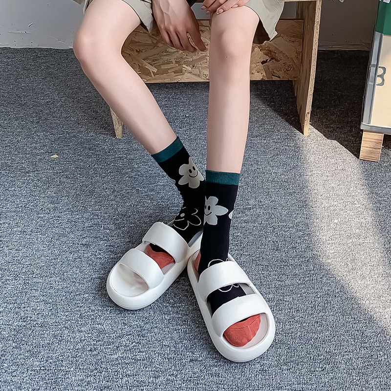 Vớ WAFNHA D162 vải cotton họa tiết bông hoa màu đen ngọt ngào sành điệu