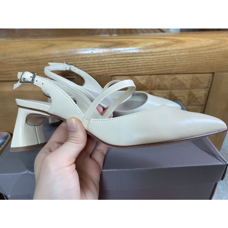 Giày slingback C&K auth