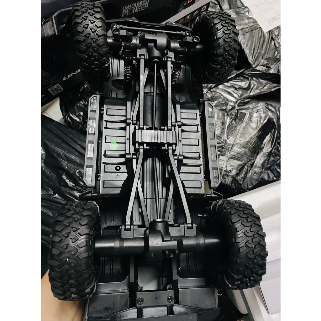 Xe ô tô địa hình điều khiển từ xa ZP1002 ZP 1002  tỷ lệ 1/10 đồ chơi Huangbo Tiger RC Car leo núi ZP 1001 HB1001 HB1002