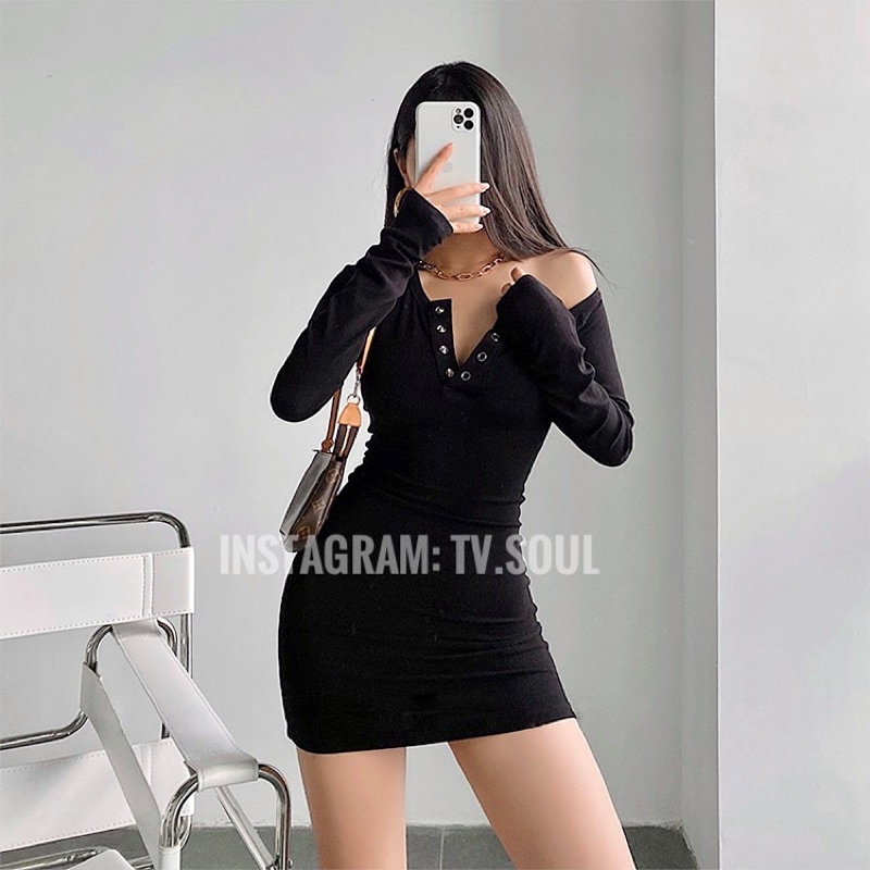 Đầm body nút bấm