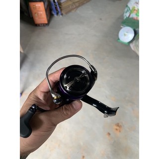 Máy câu cá daiwa prorex v 2022