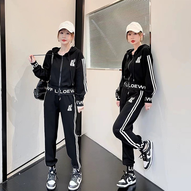 Set Bộ Đồ Nữ Áo Khoác Nữ Có Mũ Thêu Chữ A Mix Quần Jogger Cạp Chun Freesize