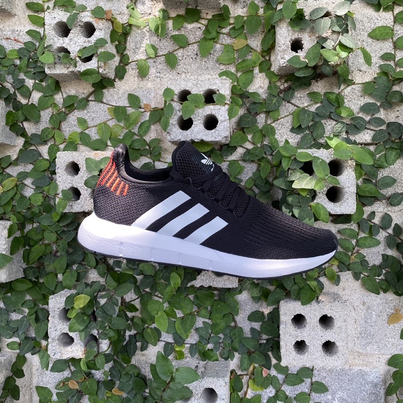 Adidas Run Swift Giá Rẻ