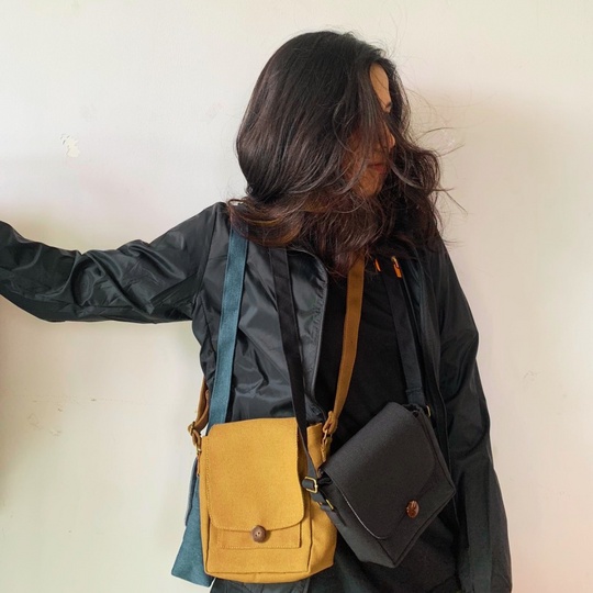 Túi đeo mini tiện lợi POSTMODERNISM