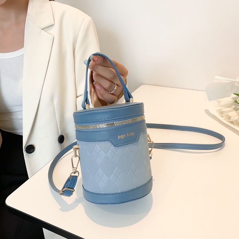 Túi đeo chéo JASMIN NOIR hình trụ hoa văn kẻ ô dành cho nữ