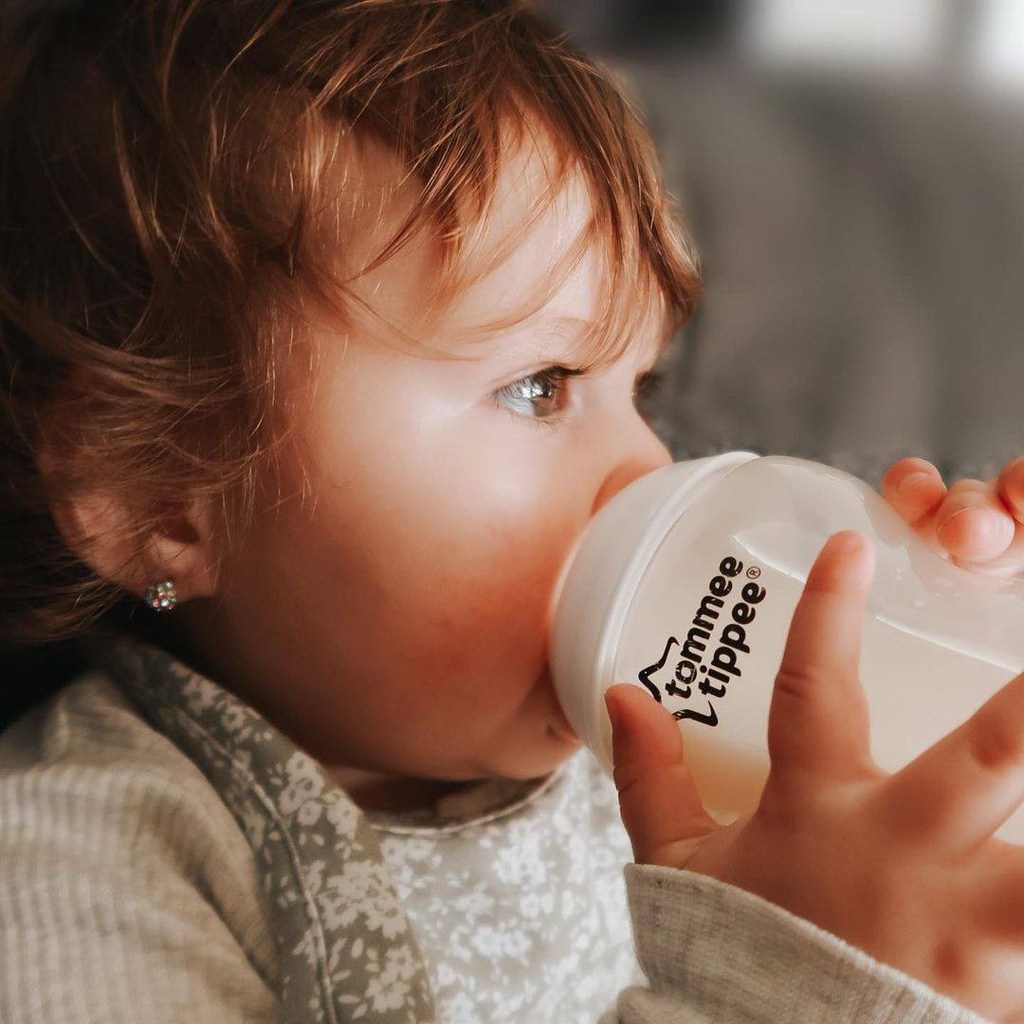 COMBO Bình sữa ty siêu mềm tự nhiên Tommee Tippee Closer to Nature 260ml &amp; Núm ty silicon siêu mềm Fast Flow 6M+