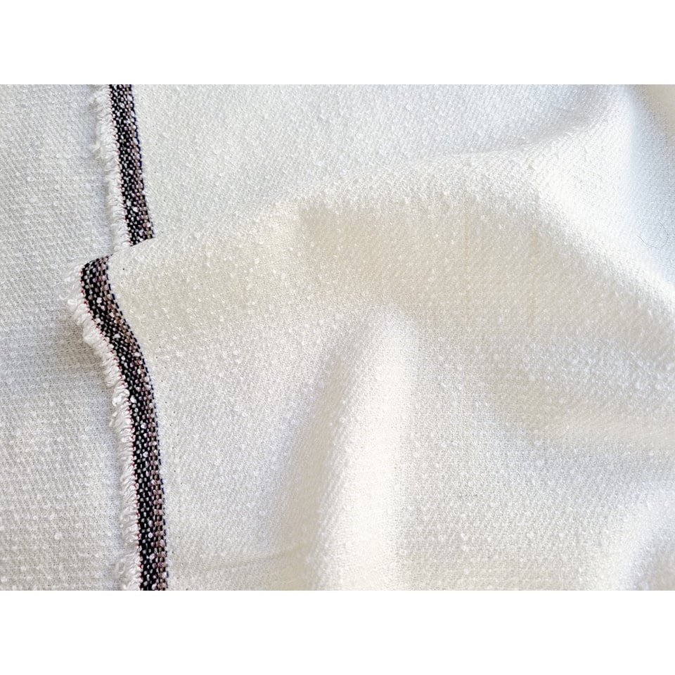 Vải dạ tweed trắng kem