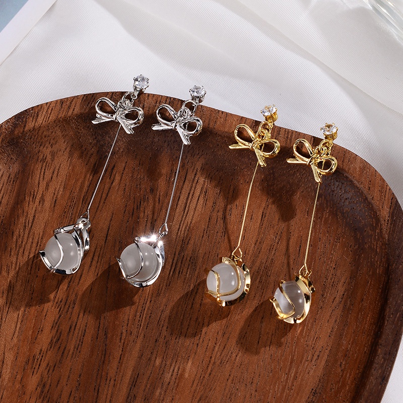 Bông Tai Hình Hoa Lan / Nơ / Thỏ Đính Đá Opal Phong Cách Hàn Quốc Thời Trang Cho Nữ