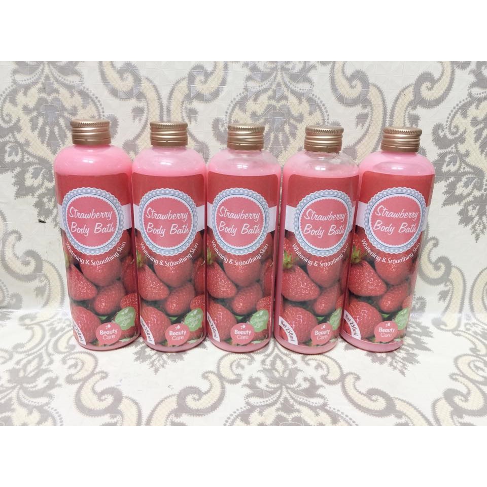 Sữa Tắm Trắng Da Toàn Thân Chiết Xuất Dâu Tây Strawberry Body Bath Thái Có Hạt Massage 250ml