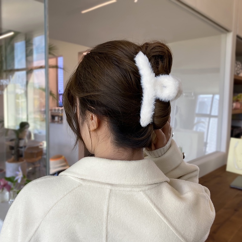 Kẹp Tóc Lớn Phối Lông Nhung Dễ Thương Xinh Xắn Dành Cho Nữ