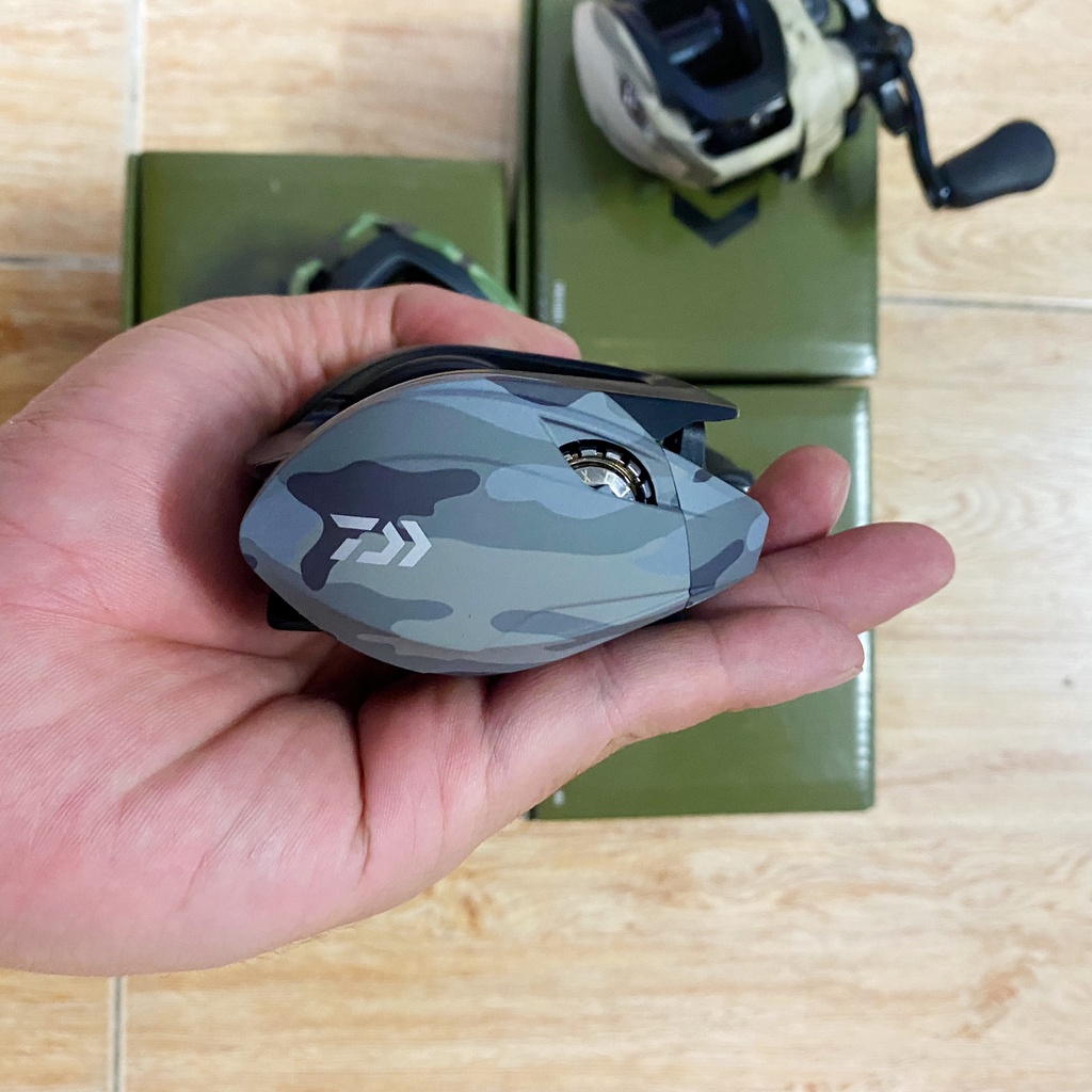 Máy câu ngang Daiwa PR100 - 2022