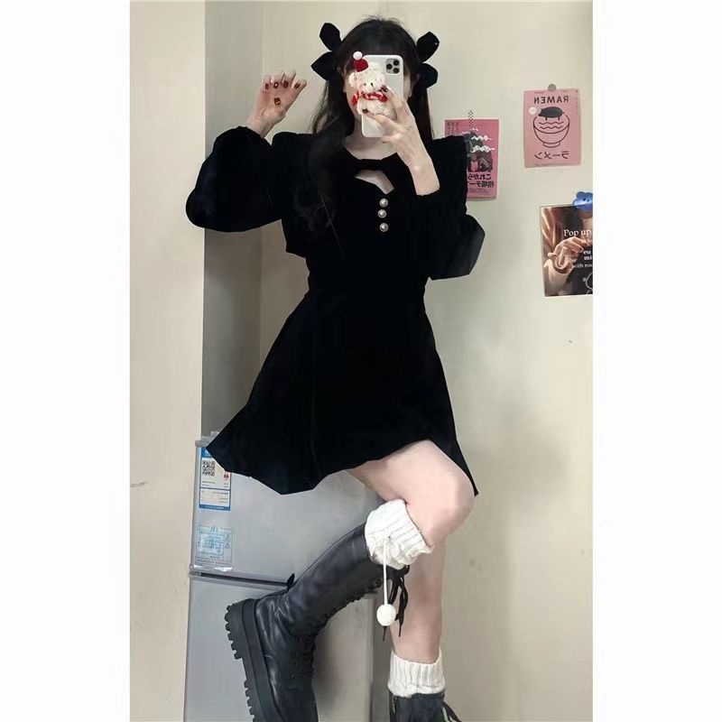 Bộ Áo Khoác Tay Dài + Đầm Hai Dây Phong Cách Hepburn Mừng Năm Mới 2022