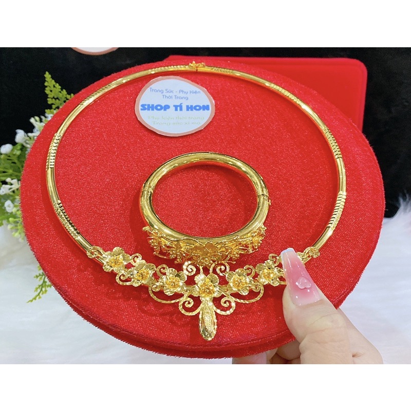 Hộp nhung đỏ đựng kiềng vàng cưới cao cấp đường kính 17cm 17.5cm