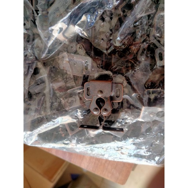 Hít từ đồng chốt sập nâu