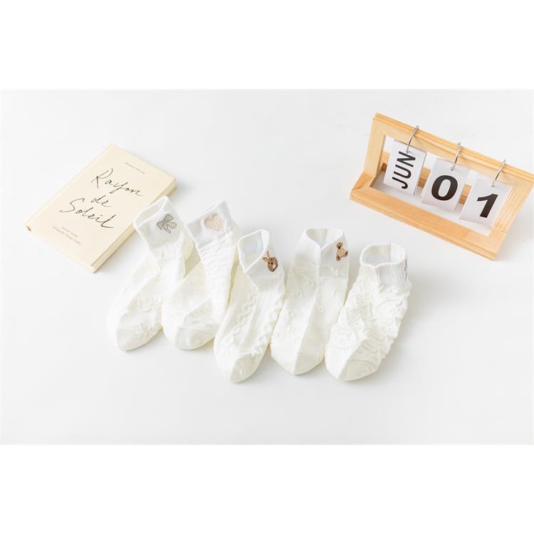 Set 5 Đôi Tất Nữ Cotton Mỏng Tone Trắng Gân Nổi Hoạ Tiết Nhỏ Dễ Thương