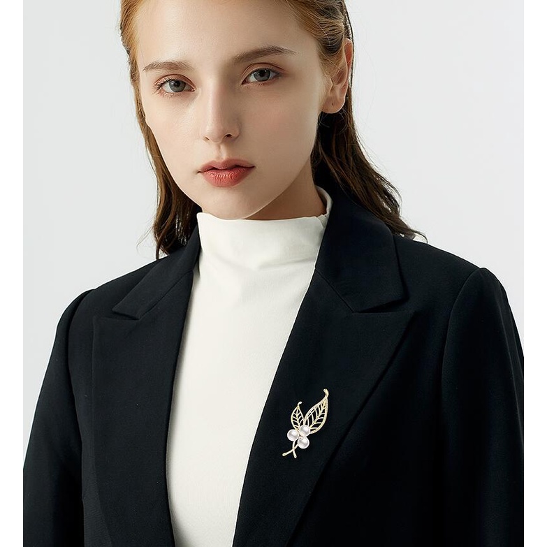 Ghim Cài Áo Hình Lá Đính Ngọc Trai Nhân Tạo Phong Cách Hàn Quốc Sang Trọng Chống Lóa