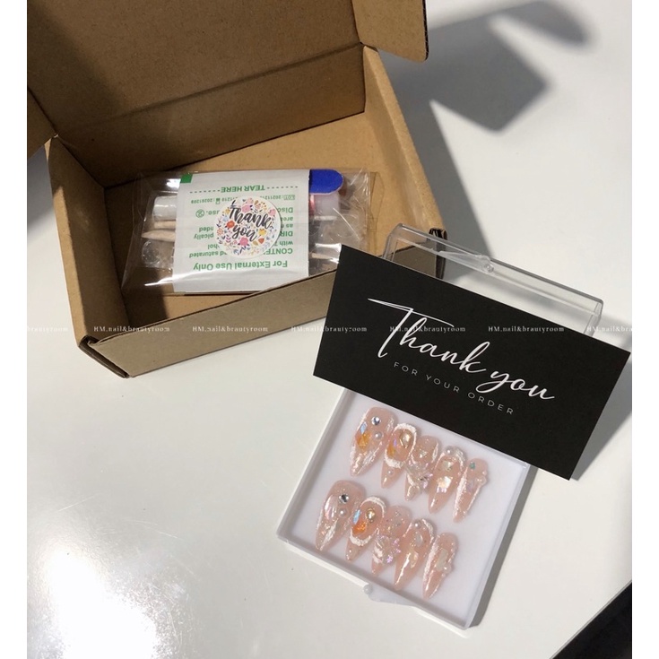 Nailbox thiết kế màu thạch cô dâu