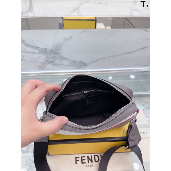 Túi đeo chéo nam 4 màu họa tiết sz23x15cm bản chuẩn đẹp nét căng fullbox