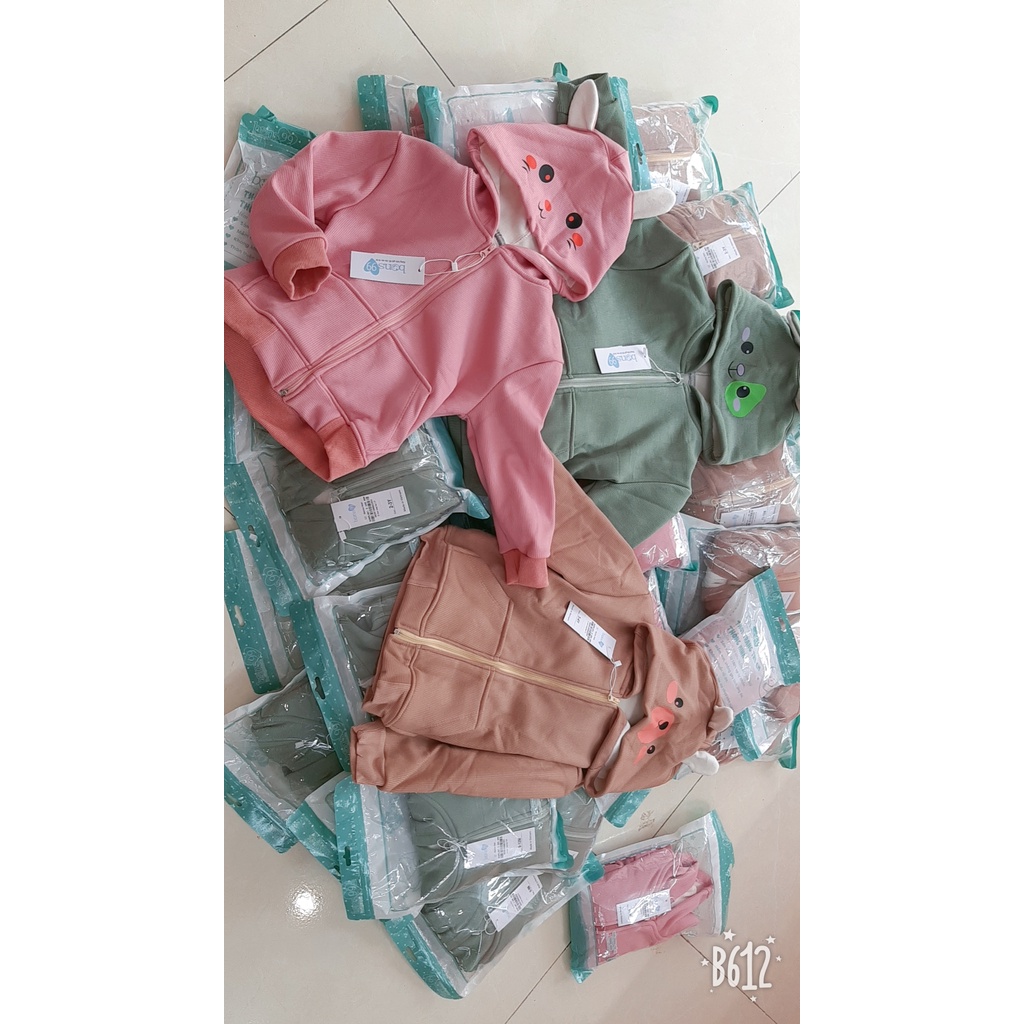 Áo khoác măng lông bons99