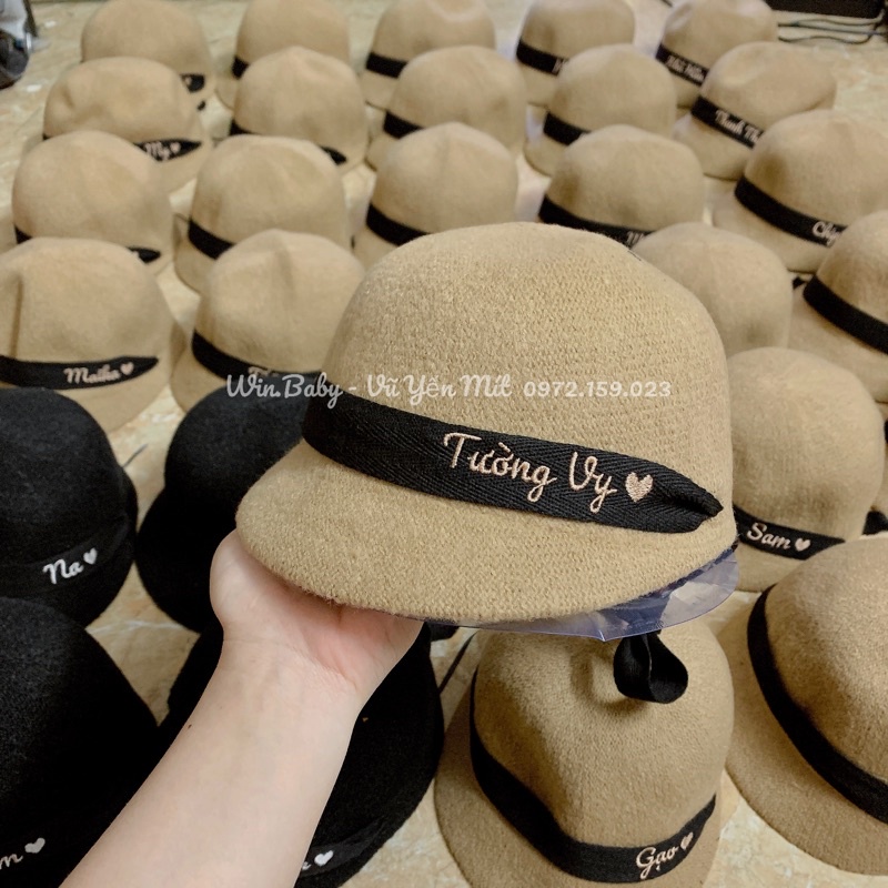 Mũ len lưỡi trai thêu tên độc quyền bé trai bé gái có dây quai buộc chống rơi