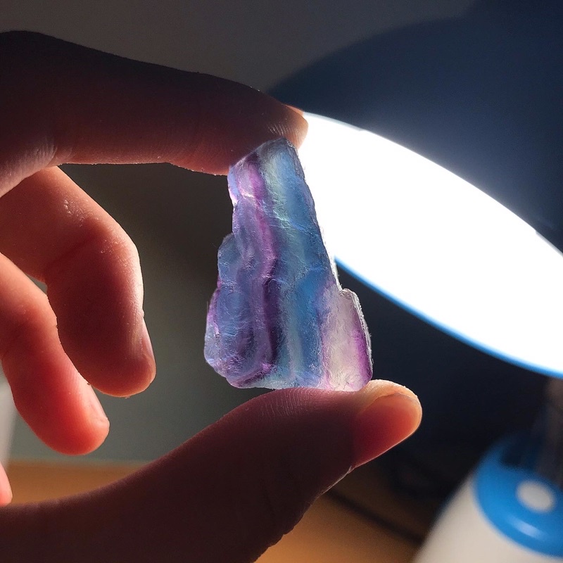 Đá thô Rainbow Fluorite lẫn màu  sưu tầm , thanh tẩy bài tarot
