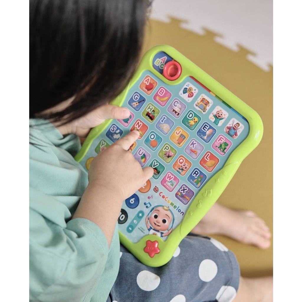 Boardbook Cocomelon cho bé yêu