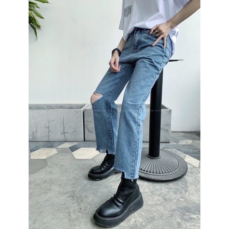 QUẦN THỂ THAO DÀI VIỀN SỌC ĐEN TRẮNG RÚT DÂY