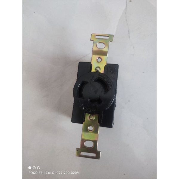 Ổ cắm 3 chấu xoay 30A máy phát điện 2kw 5kw