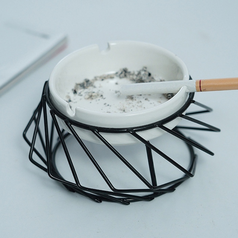 Gạt Tàn Thuốc Bằng Sứ Và Kim Loại Kiểu Dáng Hình Học Đơn Giản