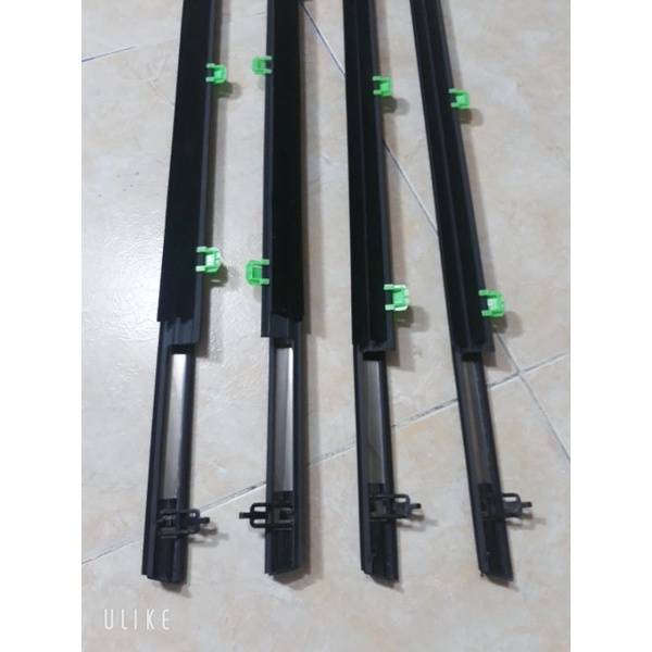 Nẹp chân kính honda crv 2007-2017, có mạ crom màu trắng