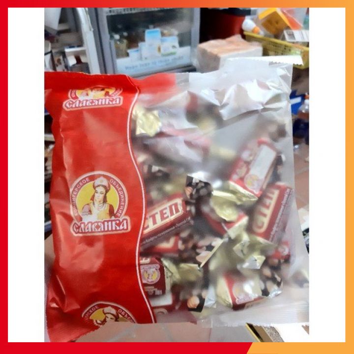 KẸO CTEN ĐỎ NGA SOCOLA HẠNH NHÂN 500G
