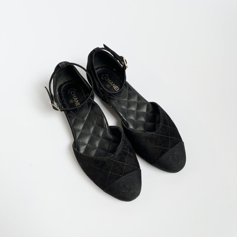 Giày bệt Chanel đen size 35.5