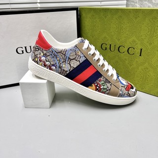 Giày Sneaker G.C Hoạ Tiết Cực Chất