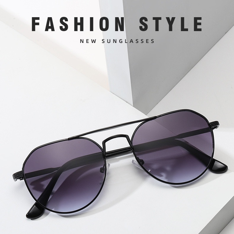 Kính Mát Thời Trang Nam Nữ Gọng Kim Loại Nhiều Màu Sắc 2022