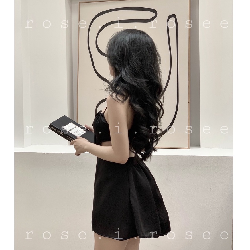 Đầm đen chun lưng xinh xắn